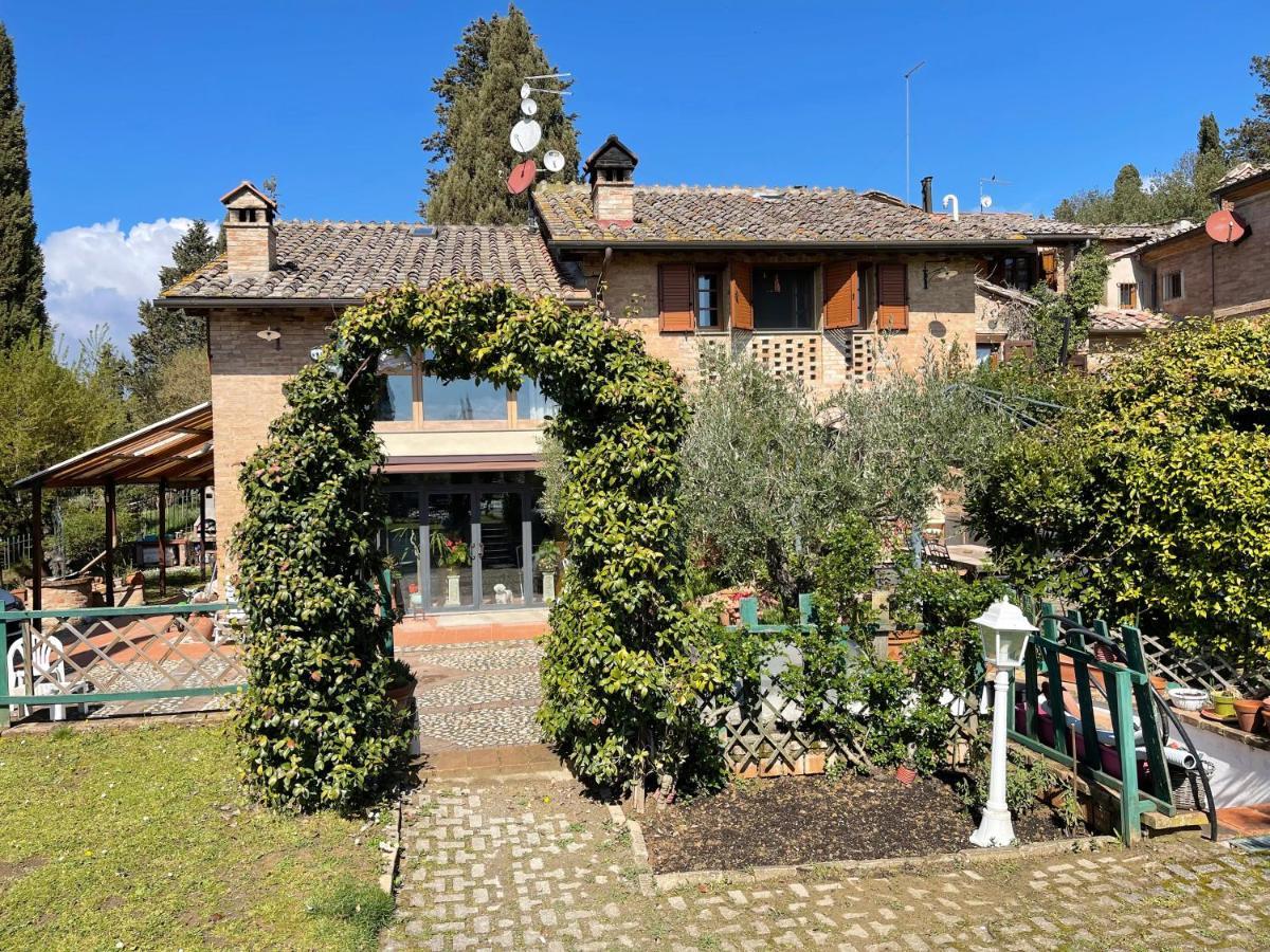 Appartamento Con Piscina E Giardino A סיינה מראה חיצוני תמונה